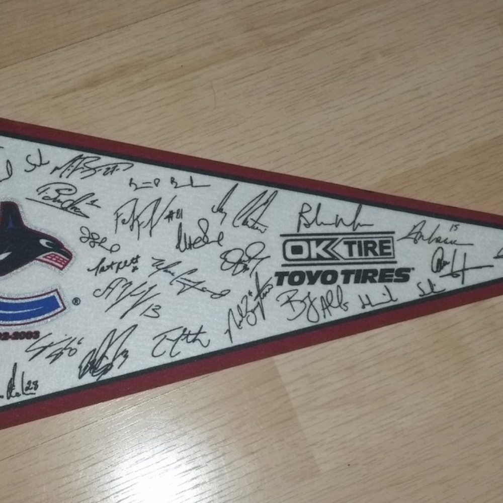 Rare 2002/03 Vancouver Canucks NHL Pennant flag